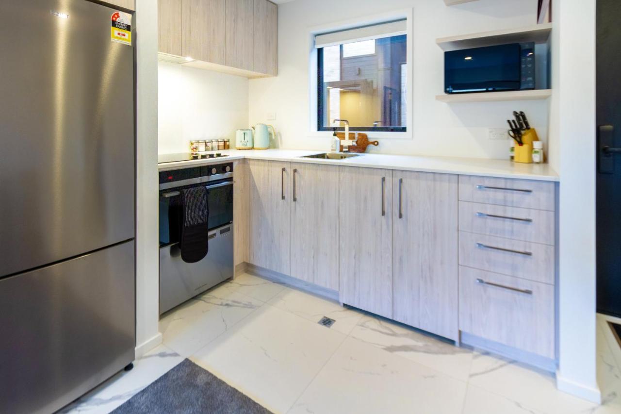 1 Bedroom 1 Bath, Executive Escape, Northlands Mall Christchurch Ngoại thất bức ảnh