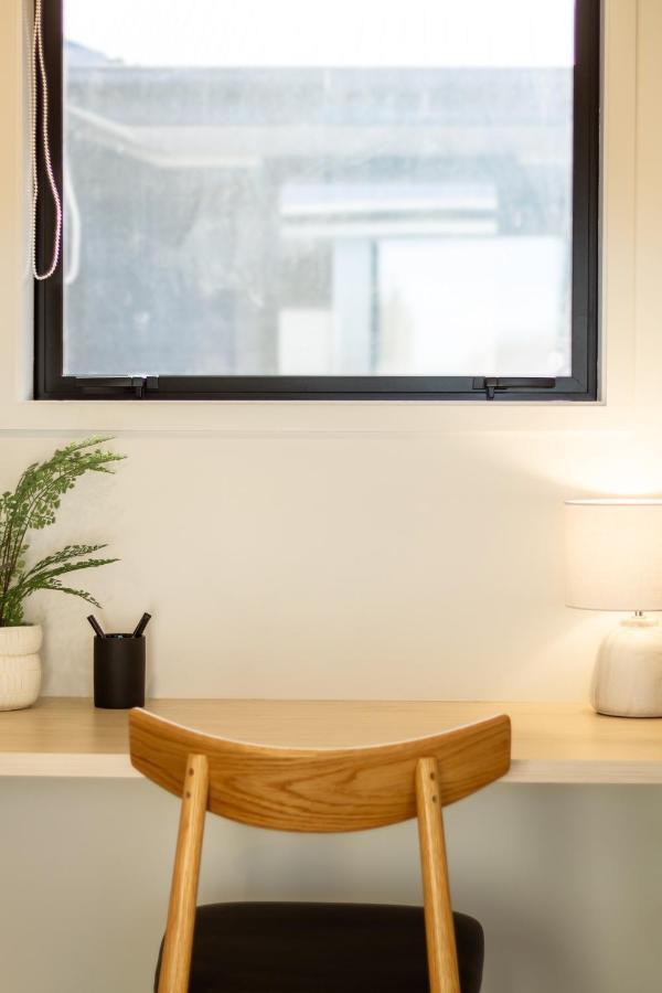 1 Bedroom 1 Bath, Executive Escape, Northlands Mall Christchurch Ngoại thất bức ảnh